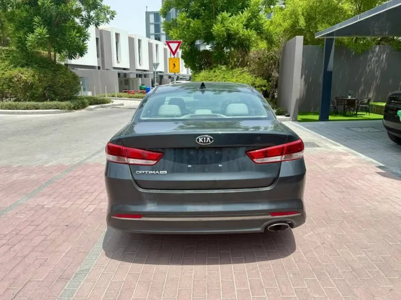 2016 كيا أوبتيما in Dubai