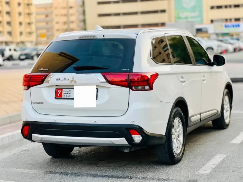 2017 Mitsubishi Outlander in Dubai