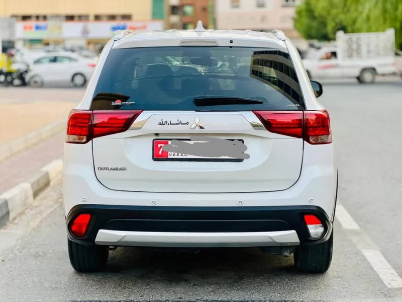 2017 Mitsubishi Outlander in Dubai
