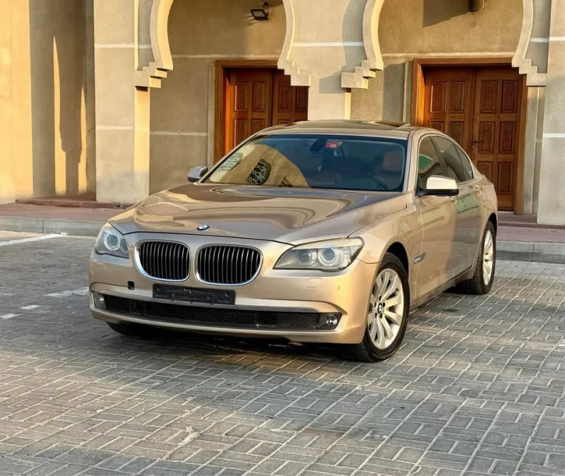 2010 بي أم دابليو الفئة - 7 in Dubai