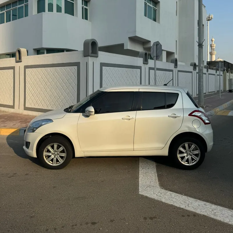 2015 Suzuki Swift in Dubai