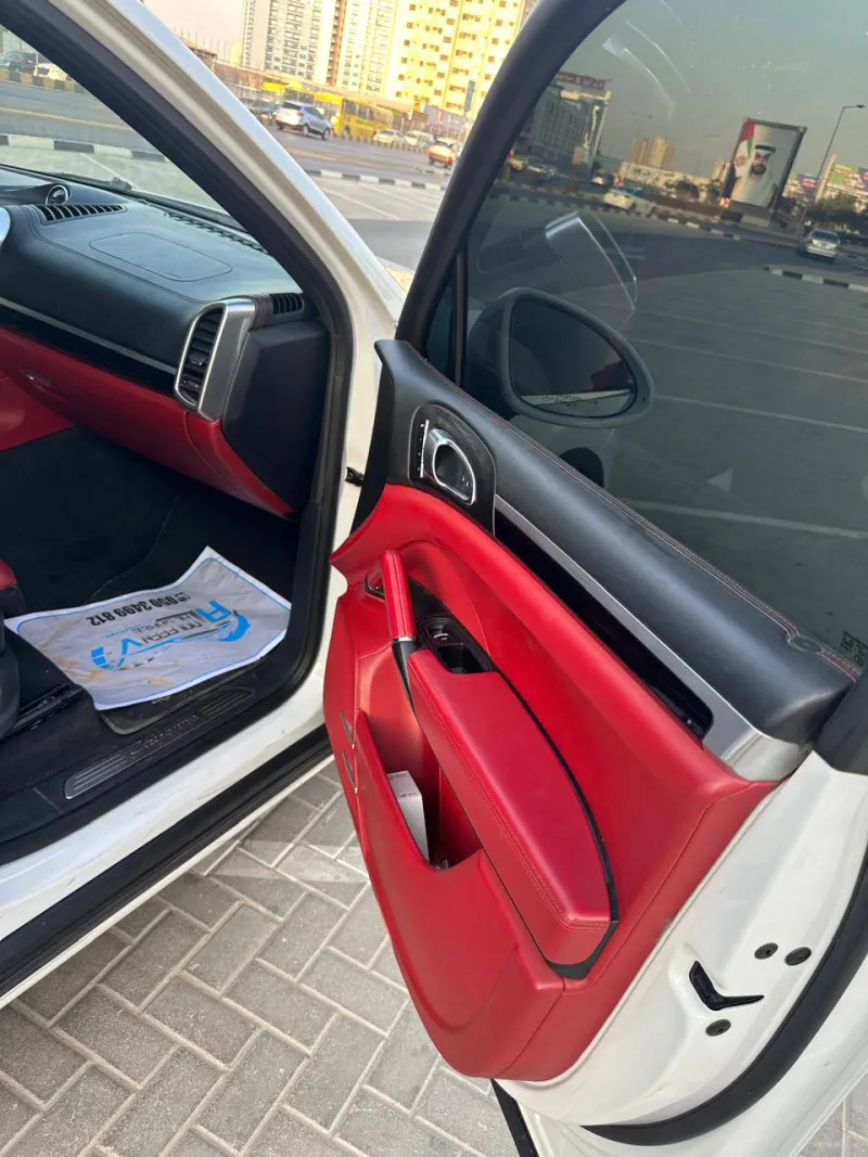 2016 Porsche Cayenne in Dubai