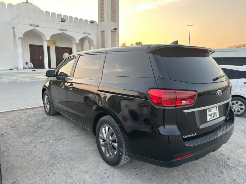 2019 Kia Sedona in Dubai