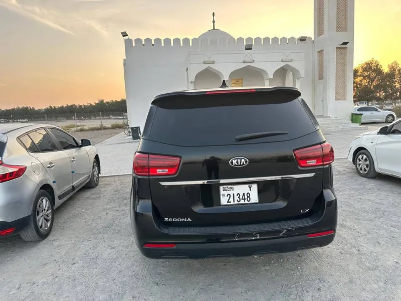 2019 Kia Sedona in Dubai