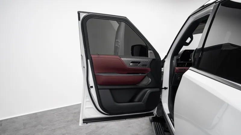 2025 Infiniti QX80 in Dubai