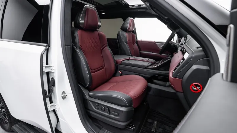 2025 Infiniti QX80 in Dubai