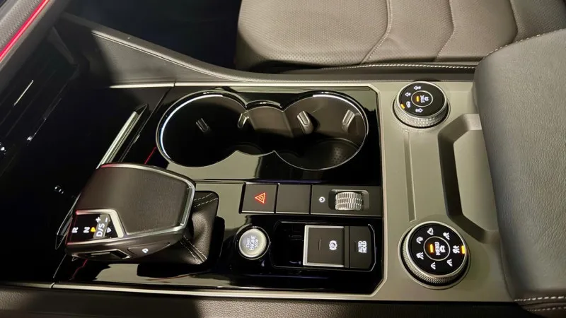 2022 Volkswagen Touareg in Dubai