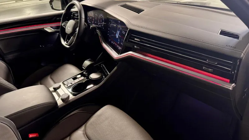 2022 Volkswagen Touareg in Dubai