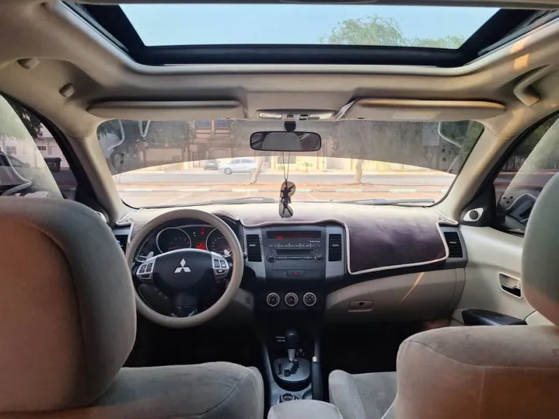 2011 Mitsubishi Outlander in Dubai