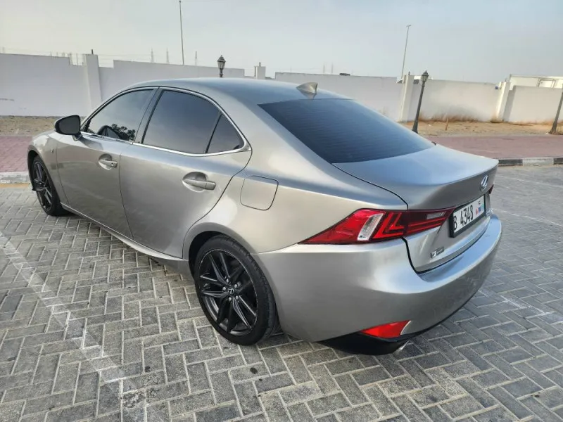 2016 لكزس أي أس-أف in Dubai