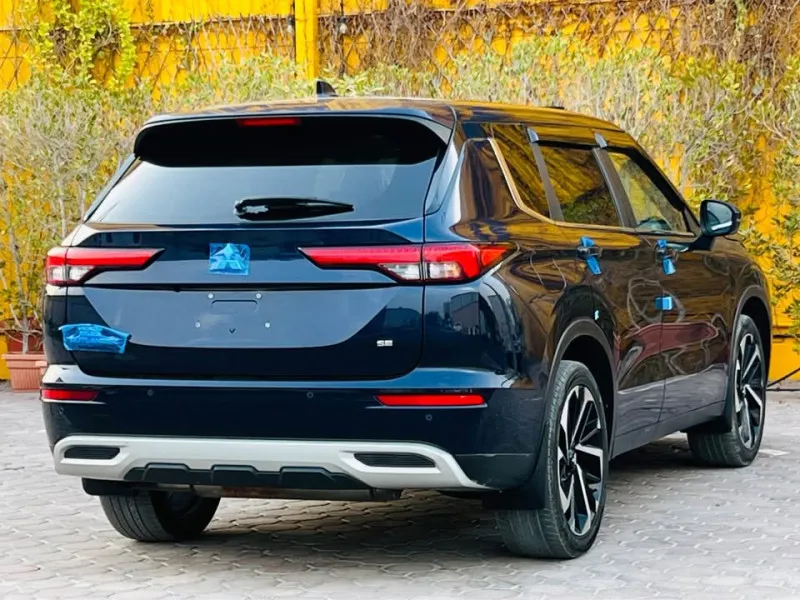 2022 Mitsubishi Outlander in Dubai