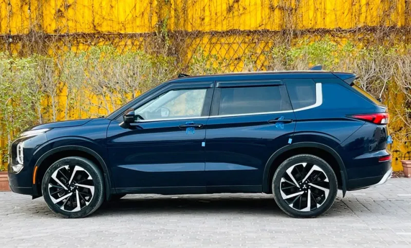 2022 Mitsubishi Outlander in Dubai
