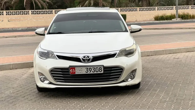 2014 Toyota Avalon in Dubai