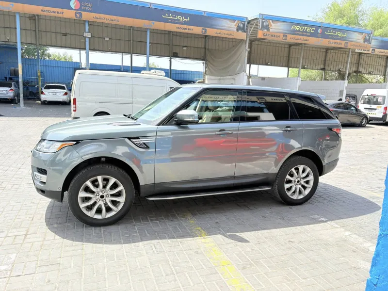 2015 Land Rover Range Rover Sport in Dubai