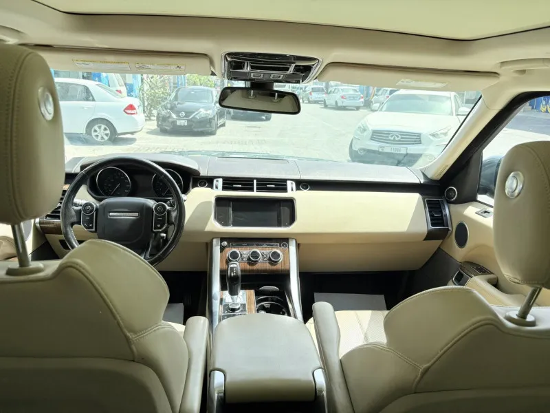 2015 Land Rover Range Rover Sport in Dubai