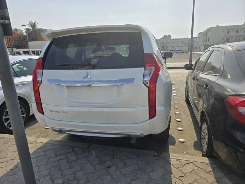 2019 Mitsubishi Montero in Dubai