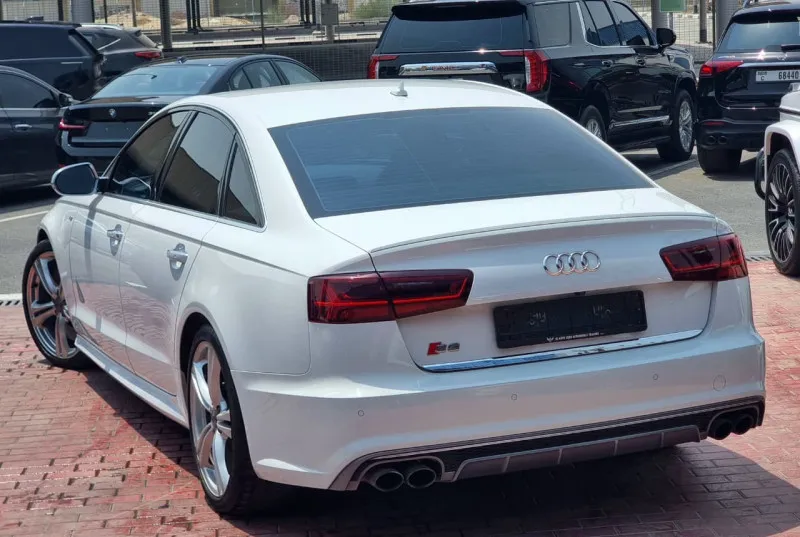 2016 Audi S6 in Dubai