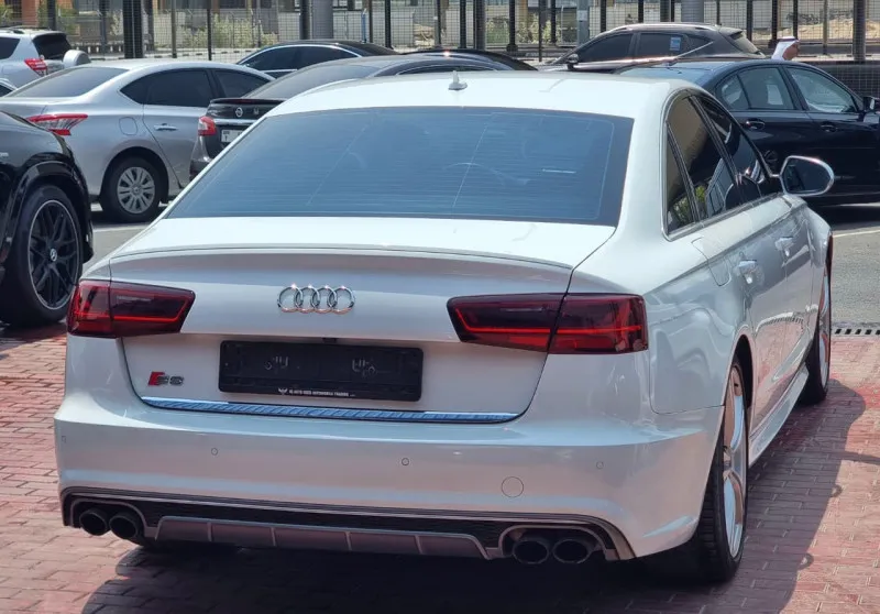 2016 Audi S6 in Dubai