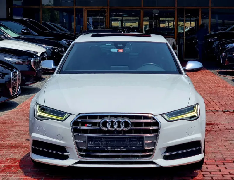 2016 Audi S6 in Dubai