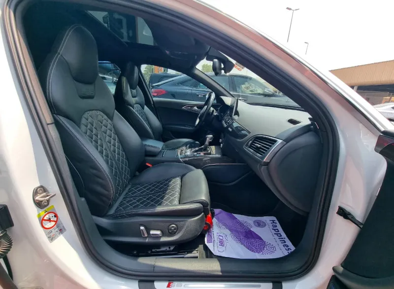 2016 Audi S6 in Dubai
