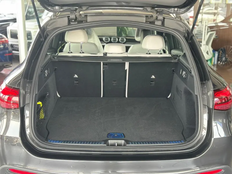 2024 Mercedes-Benz GLC in Dubai