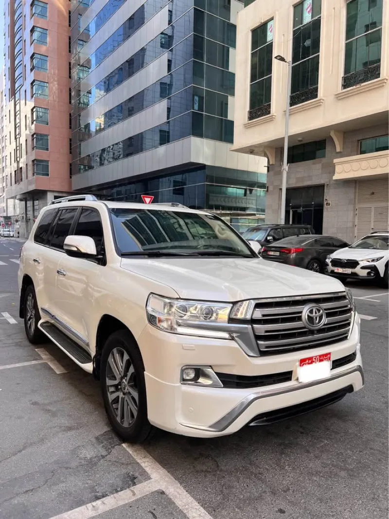 2016 Toyota Land Cruiser in Dubai