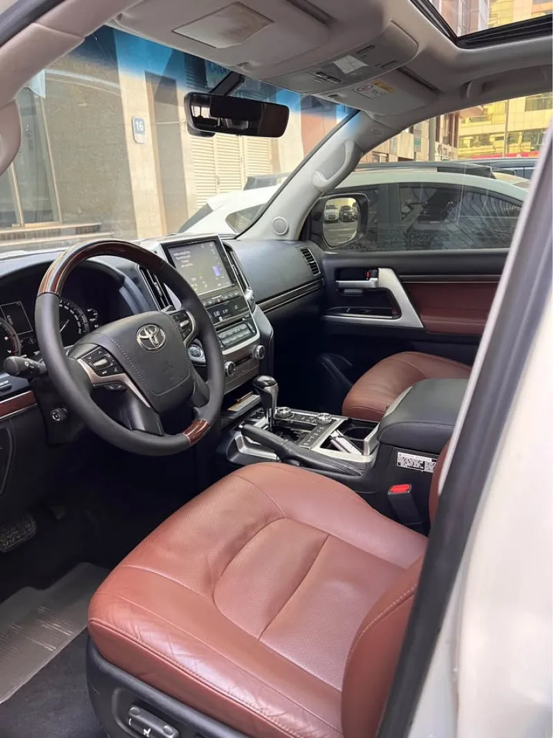 2016 Toyota Land Cruiser in Dubai