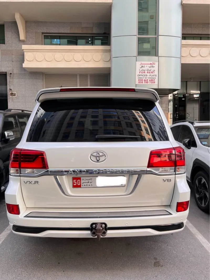 2016 Toyota Land Cruiser in Dubai