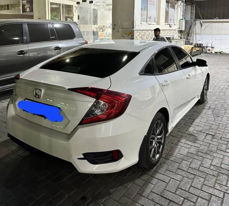 2016 Honda Civic in Dubai