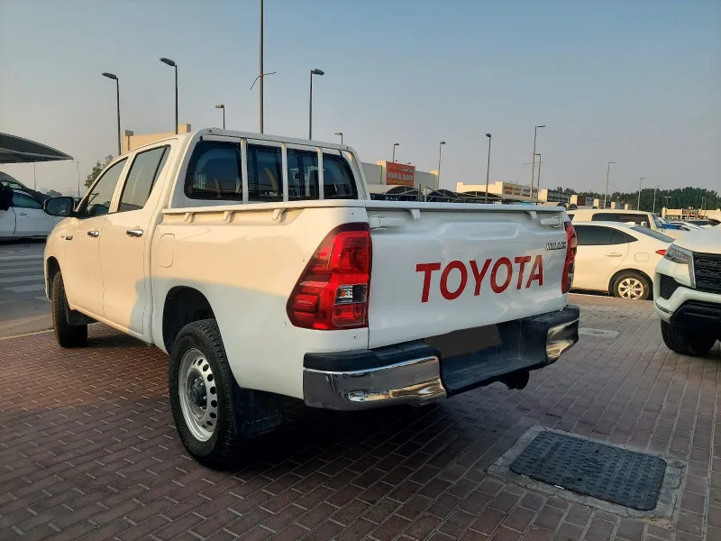 2019 Toyota Hilux in Dubai