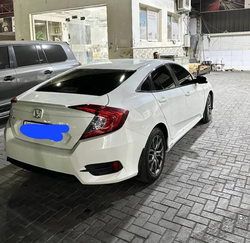2016 Honda Civic in Dubai
