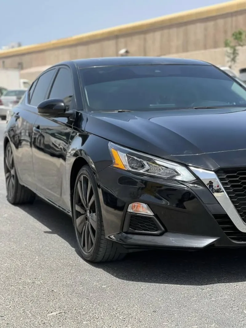 2022 Nissan Altima in Dubai
