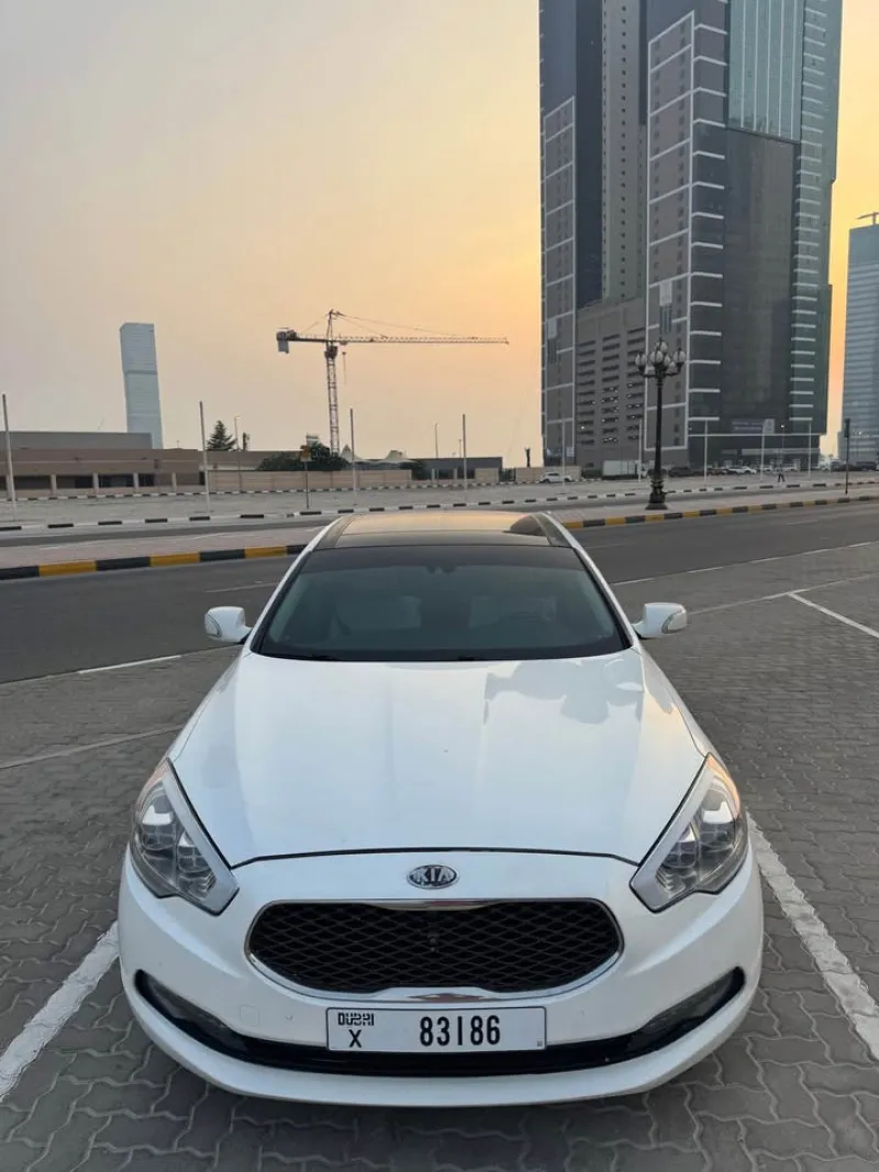 2015 Kia K9 in Dubai