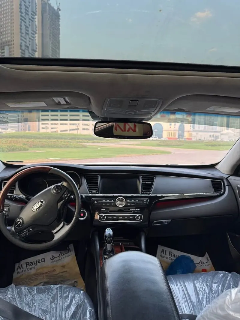 2015 Kia K9 in Dubai