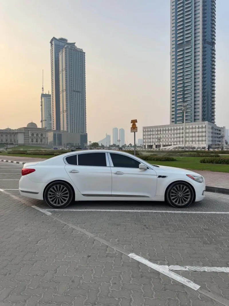 2015 Kia K9 in Dubai