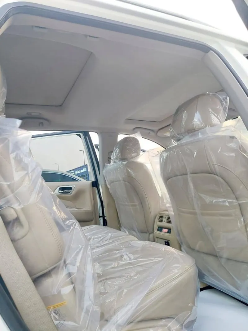 2017 Nissan Pathfinder in Dubai