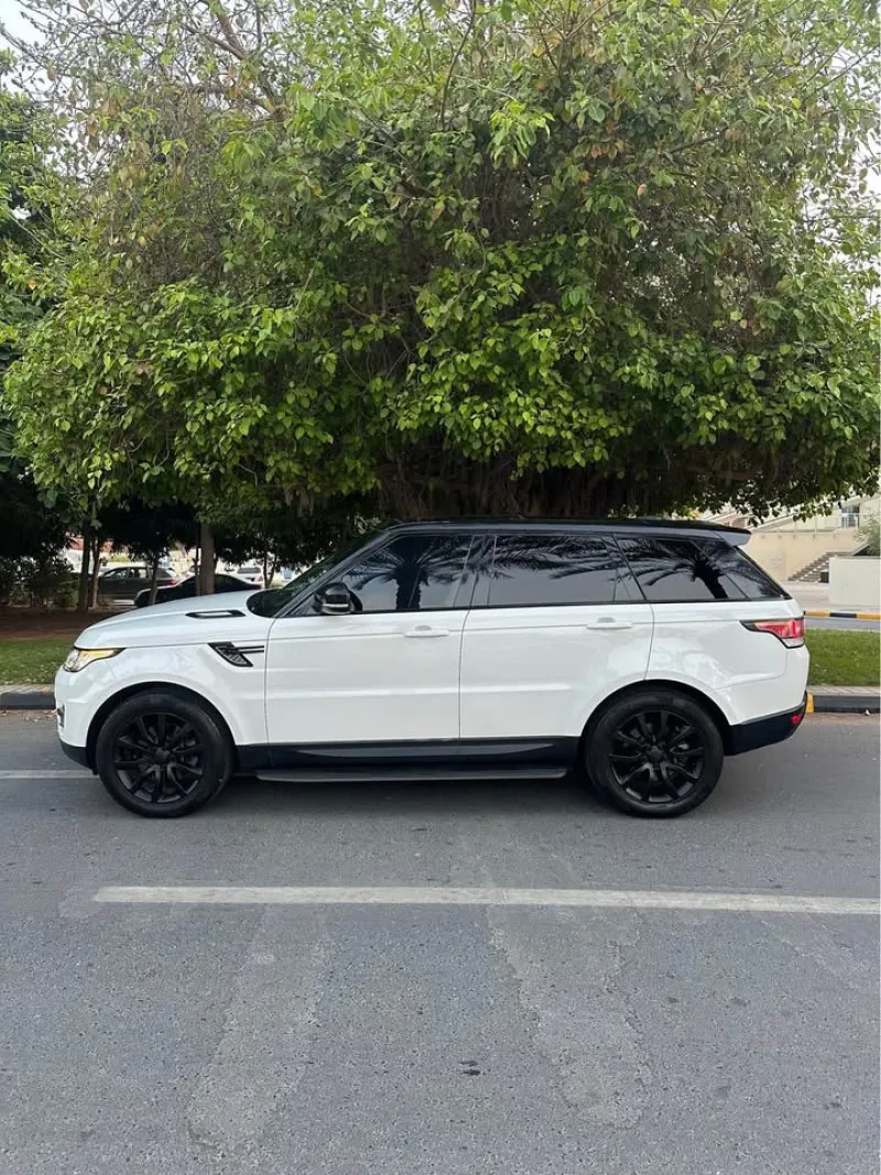 2016 Land Rover Range Rover Sport in Dubai
