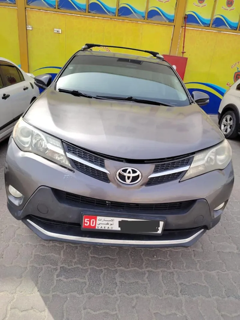 2013 تويوتا راف ٤ in Dubai