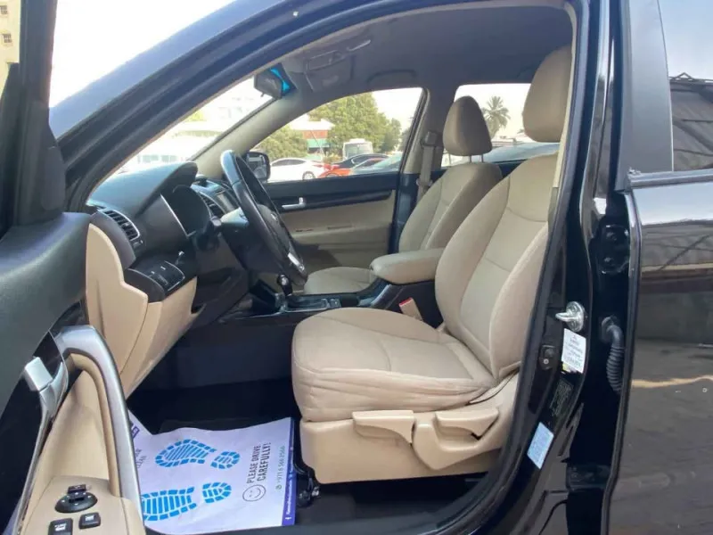 2015 Kia Sorento in Dubai