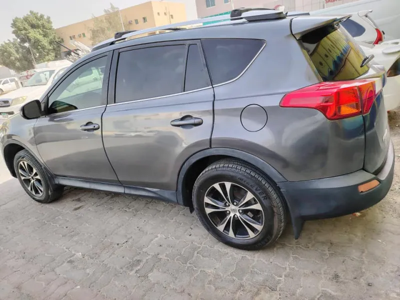 2013 تويوتا راف ٤ in Dubai