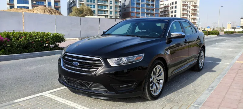 2019 Ford Taurus in Dubai