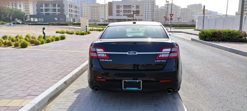 2019 Ford Taurus in Dubai