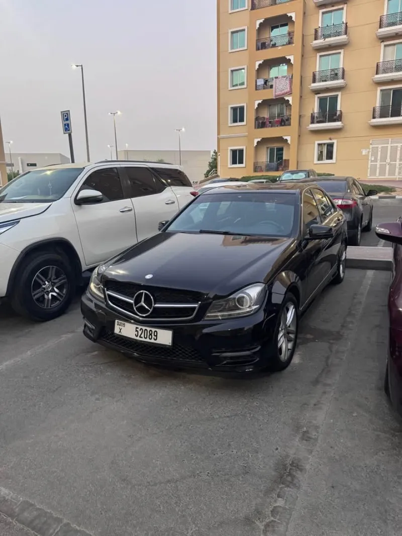 2014 مرسيدس-بنز آلفئة - C in Dubai