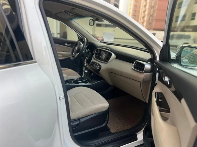 2019 Kia Sorento in Dubai