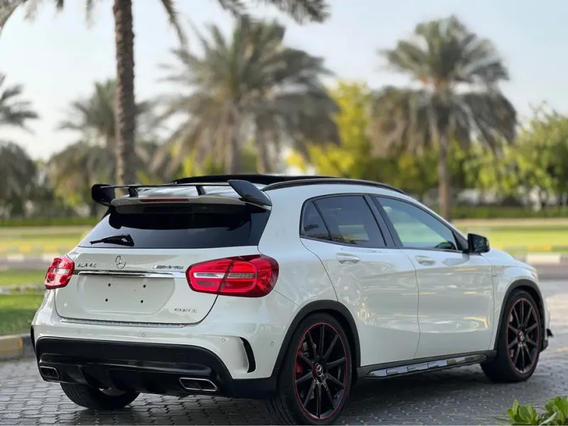 2015 مرسيدس-بنز GLA - جي ال اي in Dubai