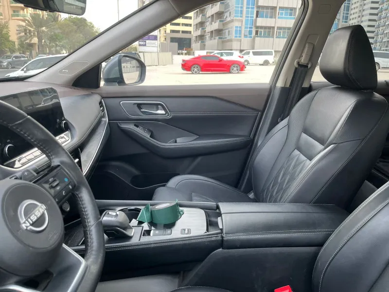 2023 Nissan Rogue in Dubai