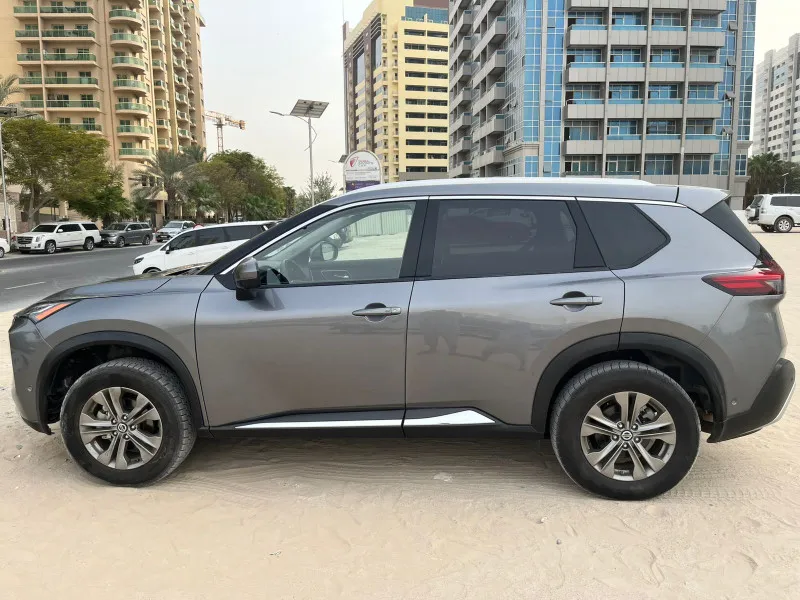 2023 Nissan Rogue in Dubai