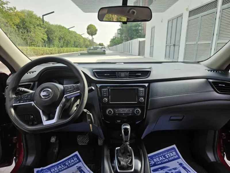 2020 Nissan Rogue in Dubai
