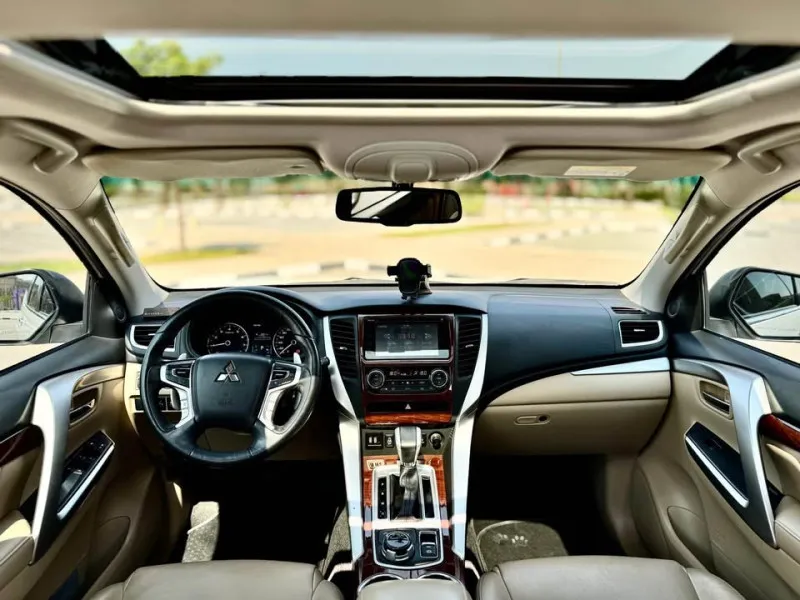 2017 Mitsubishi Montero in Dubai