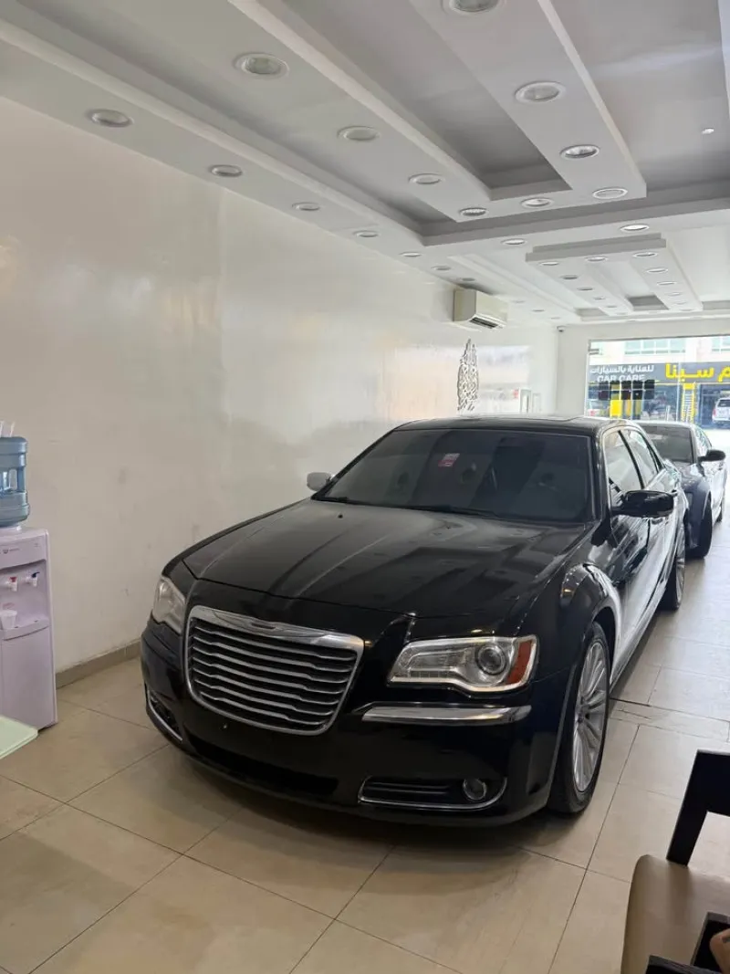 2012 Chrysler 300 in Dubai